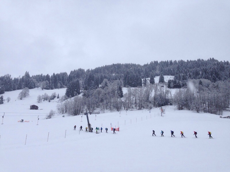 Skitourengruppe_Schwarzkogel_Aschau.jpg